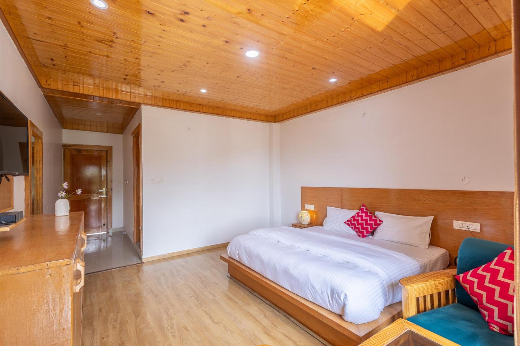 Aroha Residency- A Countryside Resort Manali  Exterior photo